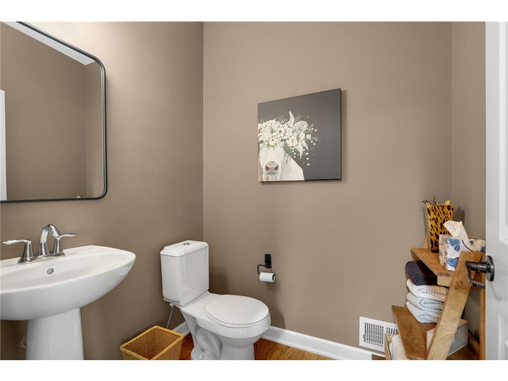 3582 Springwood Path Eagan MN 55123 7086097 image15