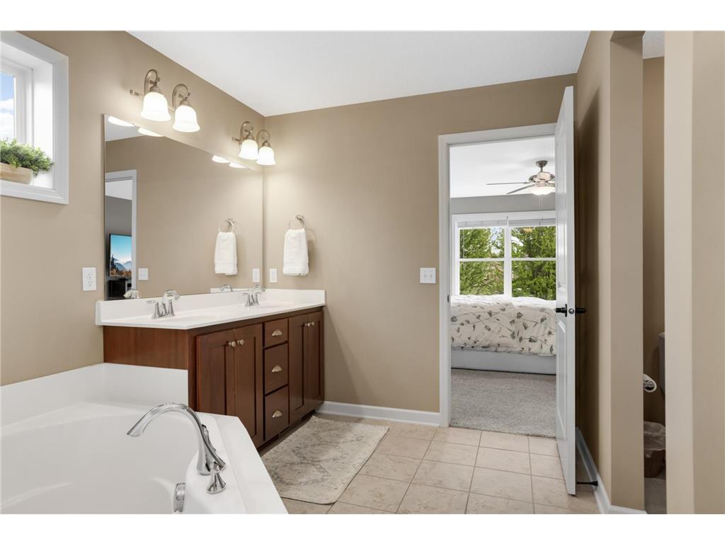 3582 Springwood Path Eagan MN 55123 7086097 image18