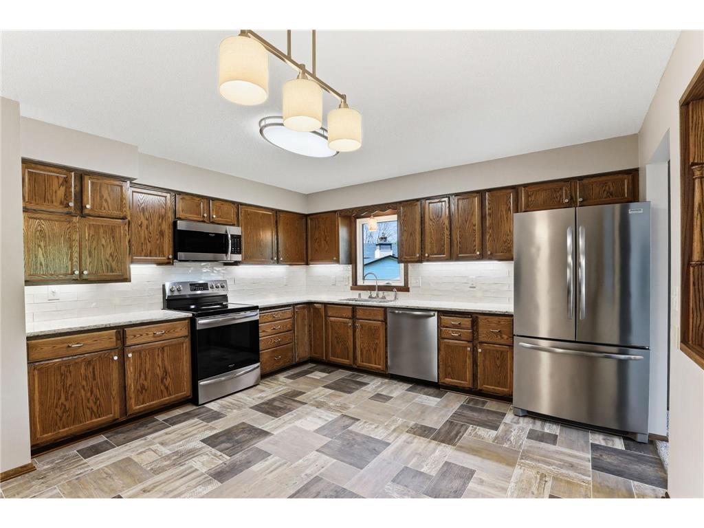 3588 Grenadier Place North Place Oakdale MN 55128 7078473 image11