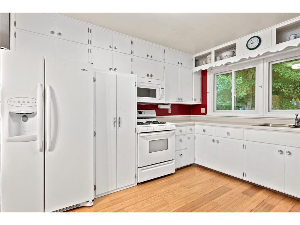 359 3rd Street Clear Lake WI 54005 6611660 image1