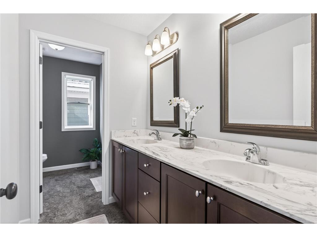 359 Pleasant Avenue Saint Paul MN 55102 7072436 image34