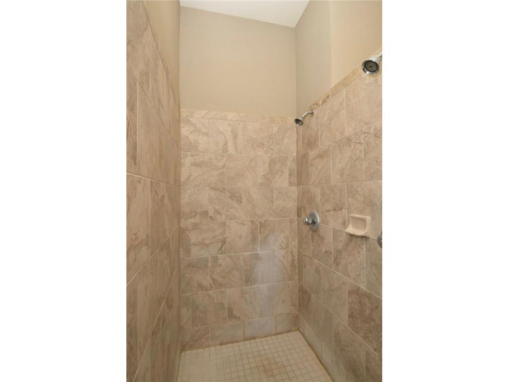 359 Riverside Circle Anoka MN 55303 7056062 image17