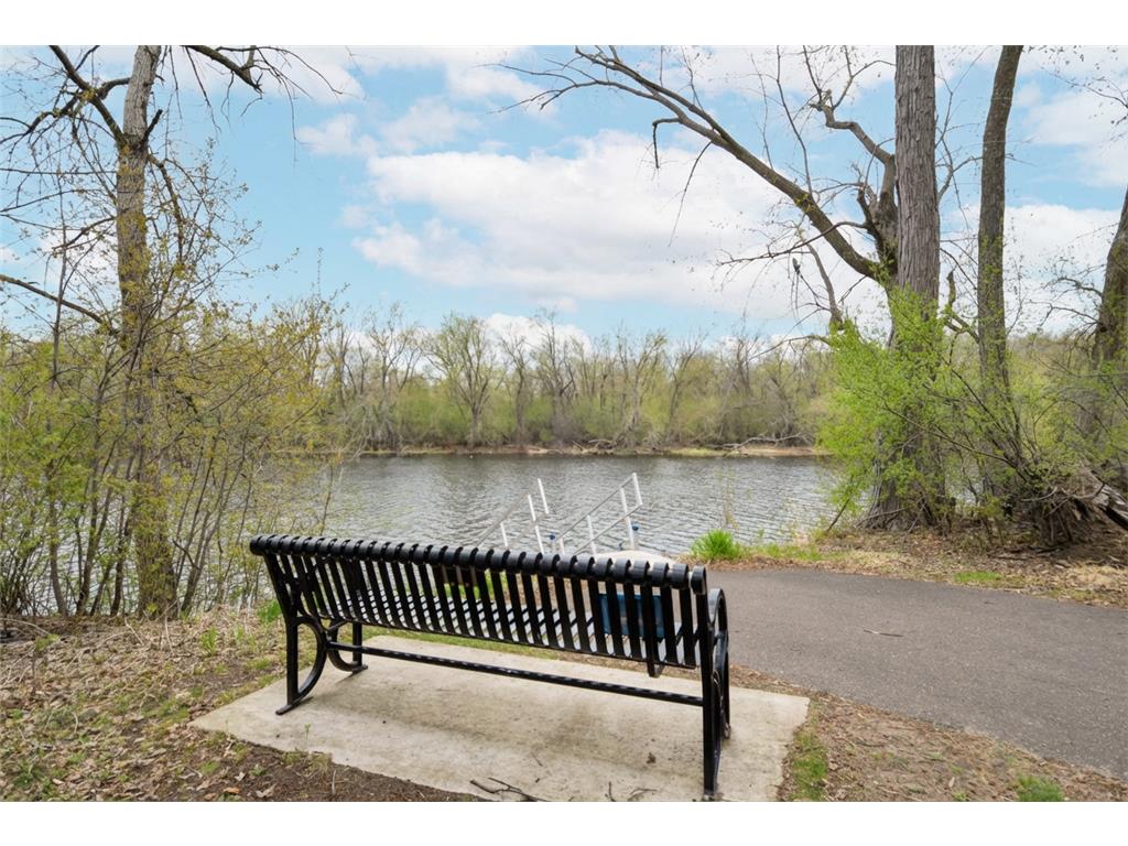 359 Riverside Circle Anoka MN 55303 7056062 image3