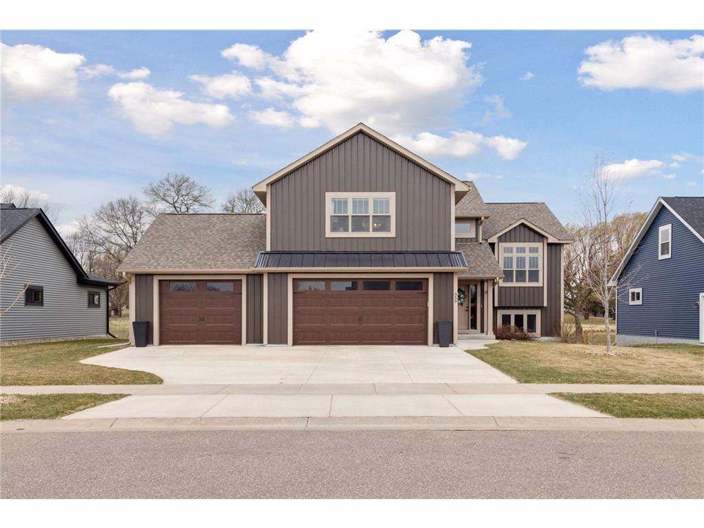 359 Vista Circle River Falls WI 54022 6699522 image1