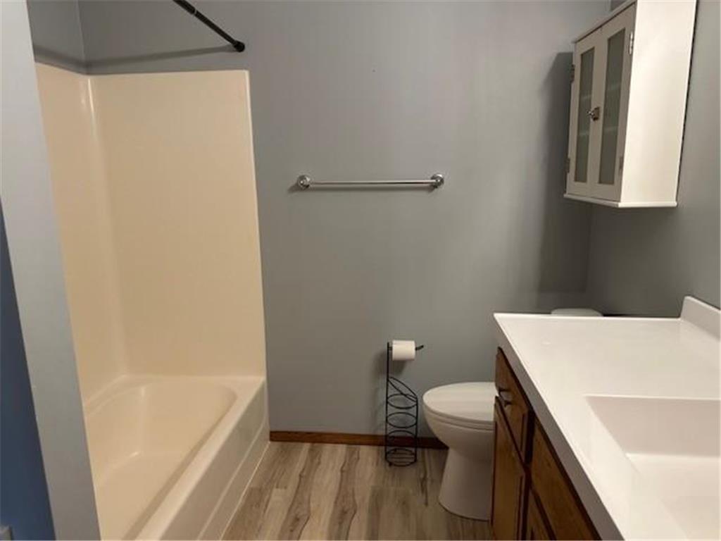 3590 Blue Jay Way #206 Eagan MN 55123 7067153 image16