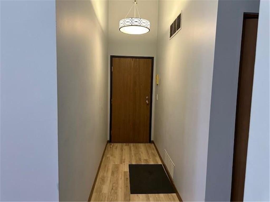 3590 Blue Jay Way #206 Eagan MN 55123 7067153 image3