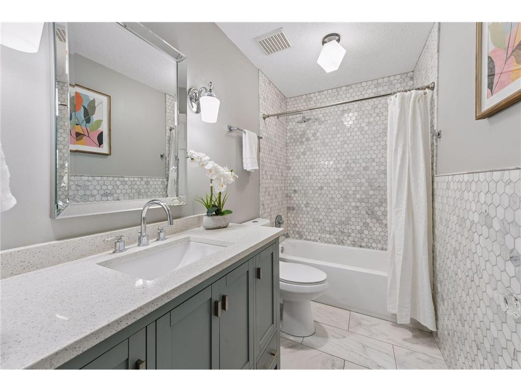 3595 Rae Lane Woodbury MN 55125 7067336 image32