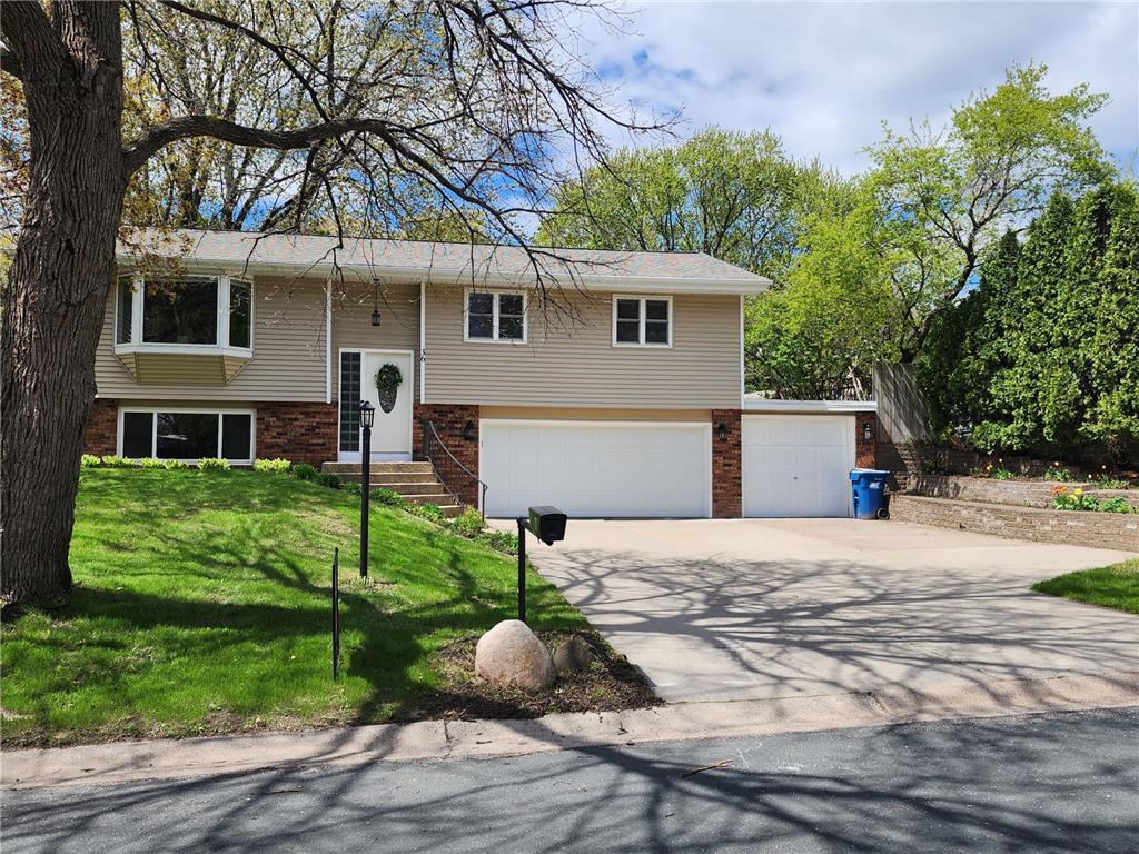 36 13th Avenue SW New Brighton MN 55112 7033272 image1