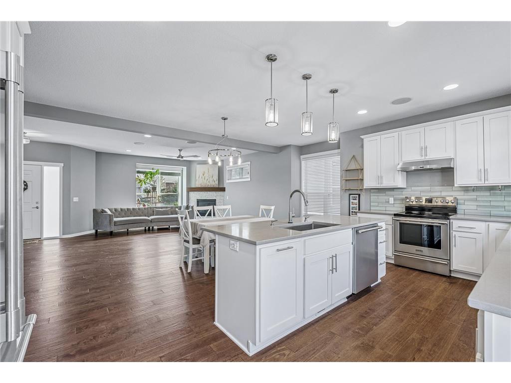 36 E 125th Street Burnsville MN 55337 6696274 image1