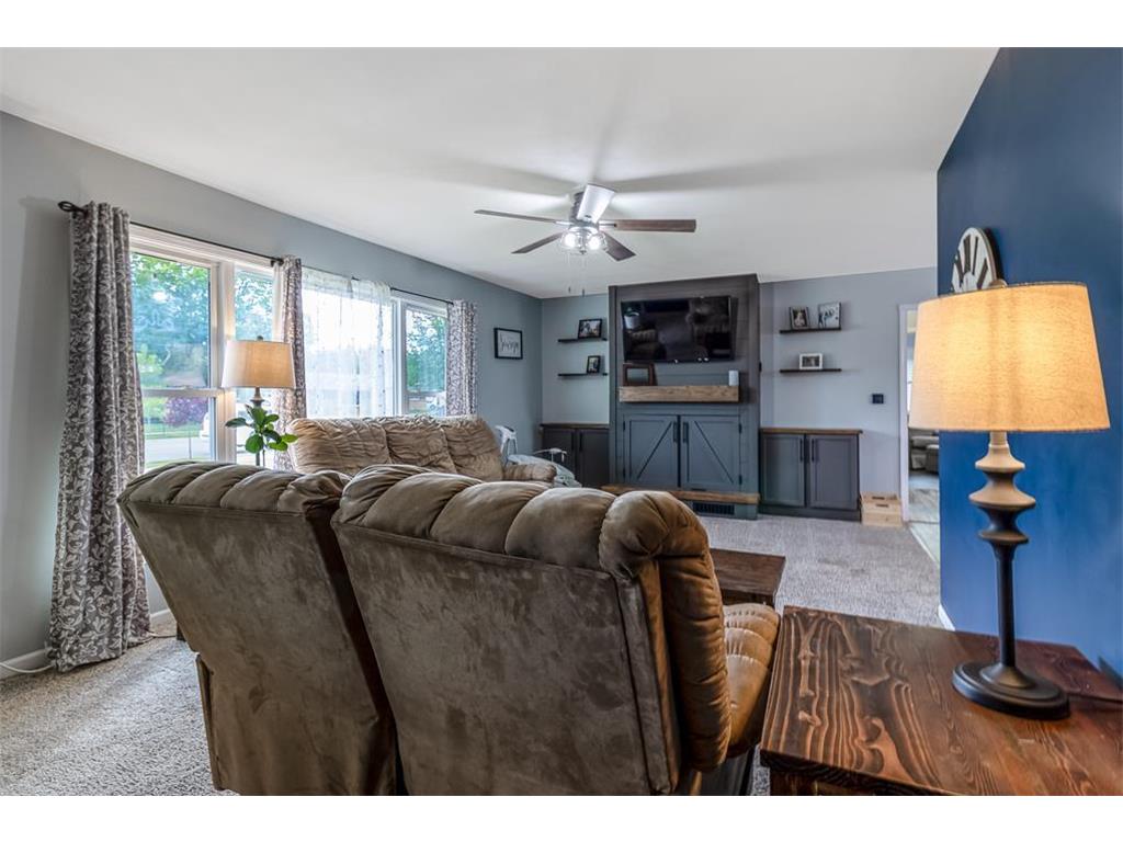 360 N Park Avenue Le Center MN 56057 7077920 image16