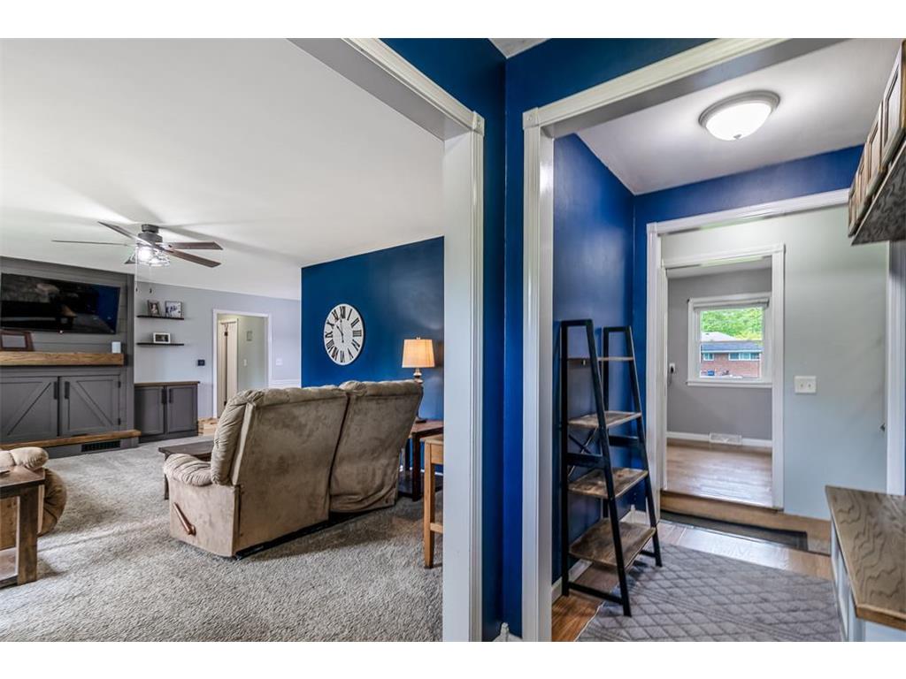 360 N Park Avenue Le Center MN 56057 7077920 image19