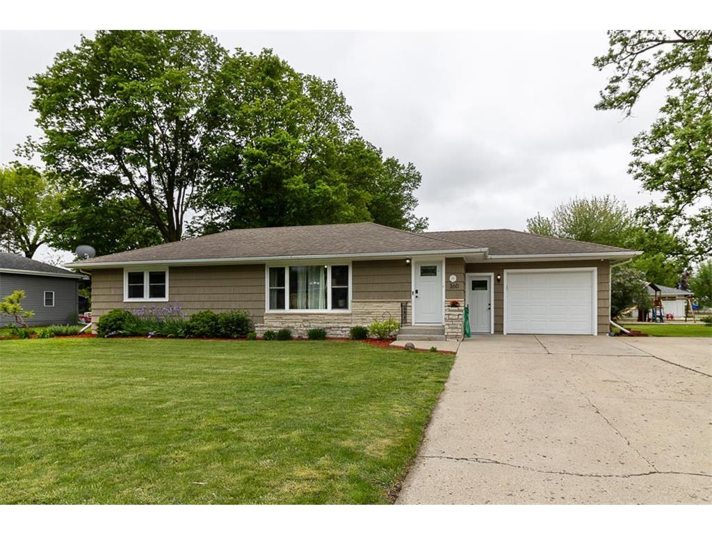360 N Park Avenue Le Center MN 56057 7077920 image2