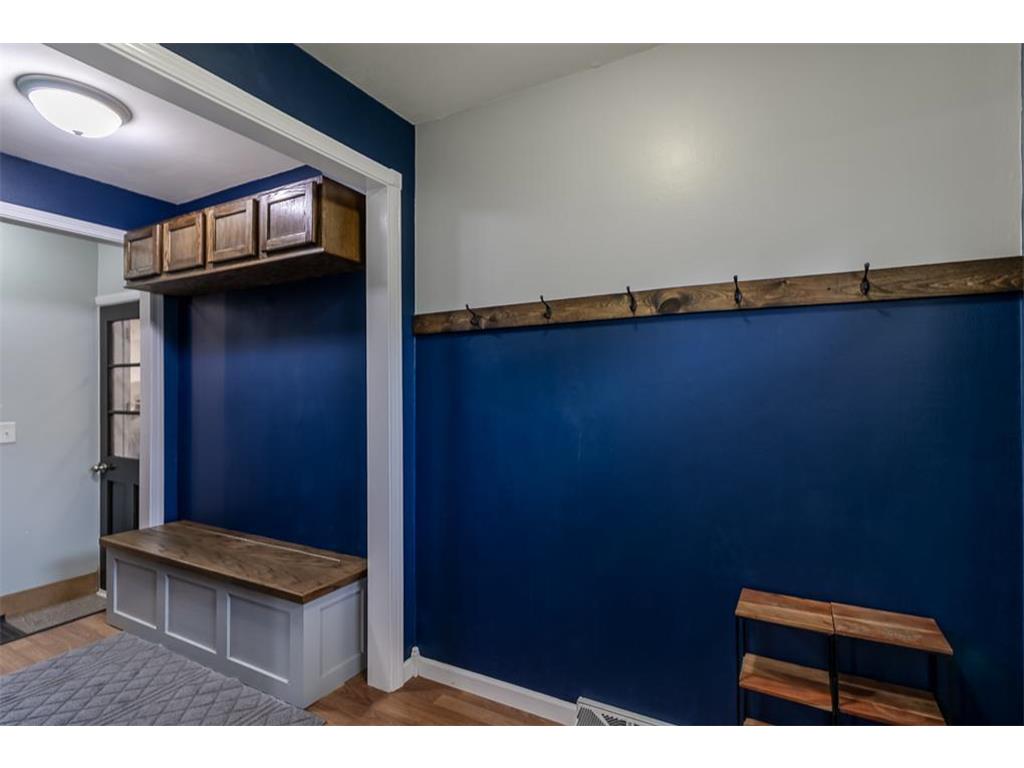 360 N Park Avenue Le Center MN 56057 7077920 image21