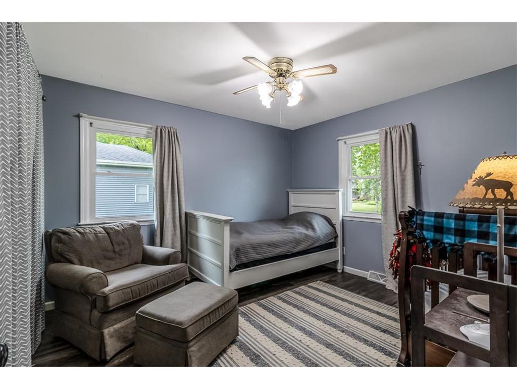 360 N Park Avenue Le Center MN 56057 7077920 image26