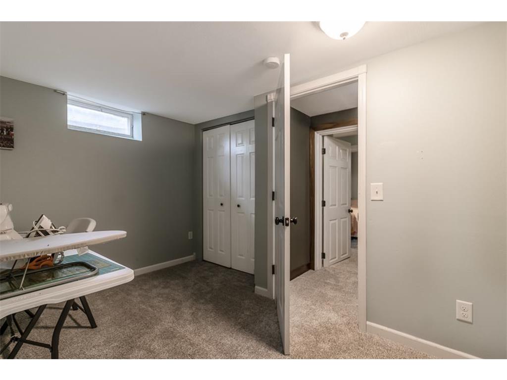 360 N Park Avenue Le Center MN 56057 7077920 image33
