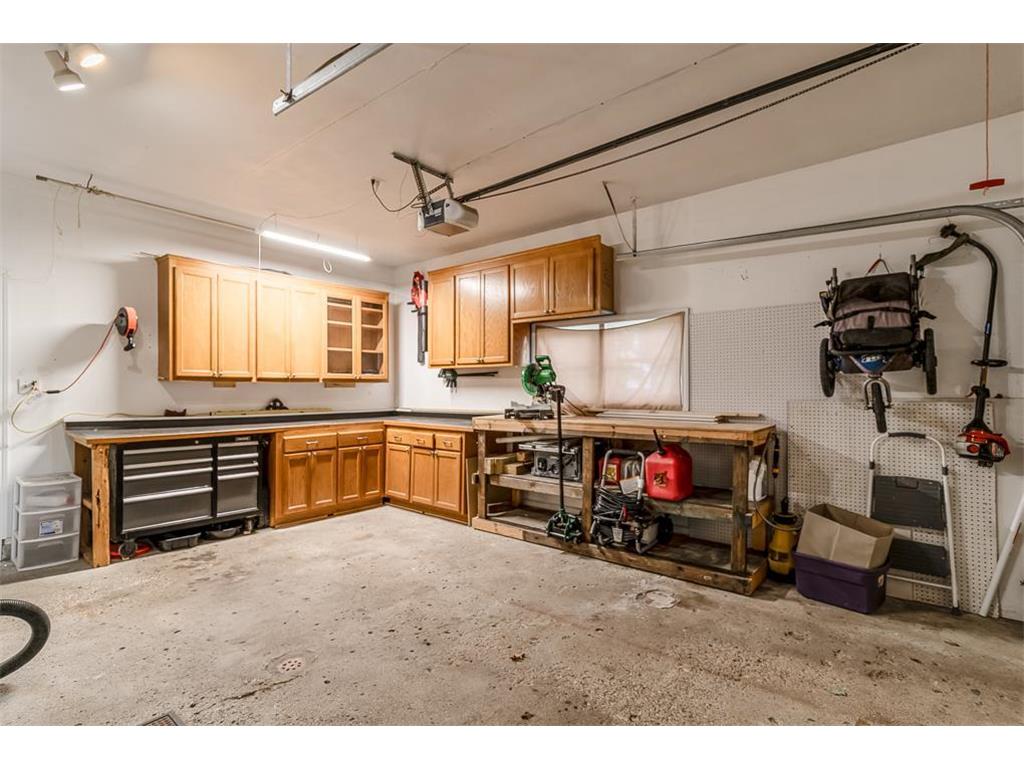 360 N Park Avenue Le Center MN 56057 7077920 image40