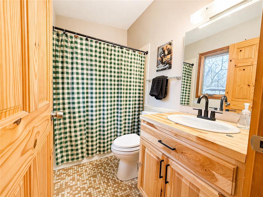 360 Quadna Mountain Road Hill City MN 55748 - Hill Lake 7061276 image11