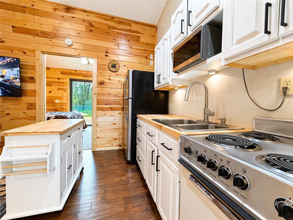360 Quadna Mountain Road Hill City MN 55748 - Hill Lake 7061276 image4