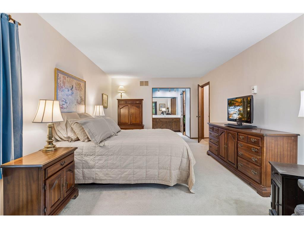 360 Quail Road Dellwood MN 55110 7077775 image21