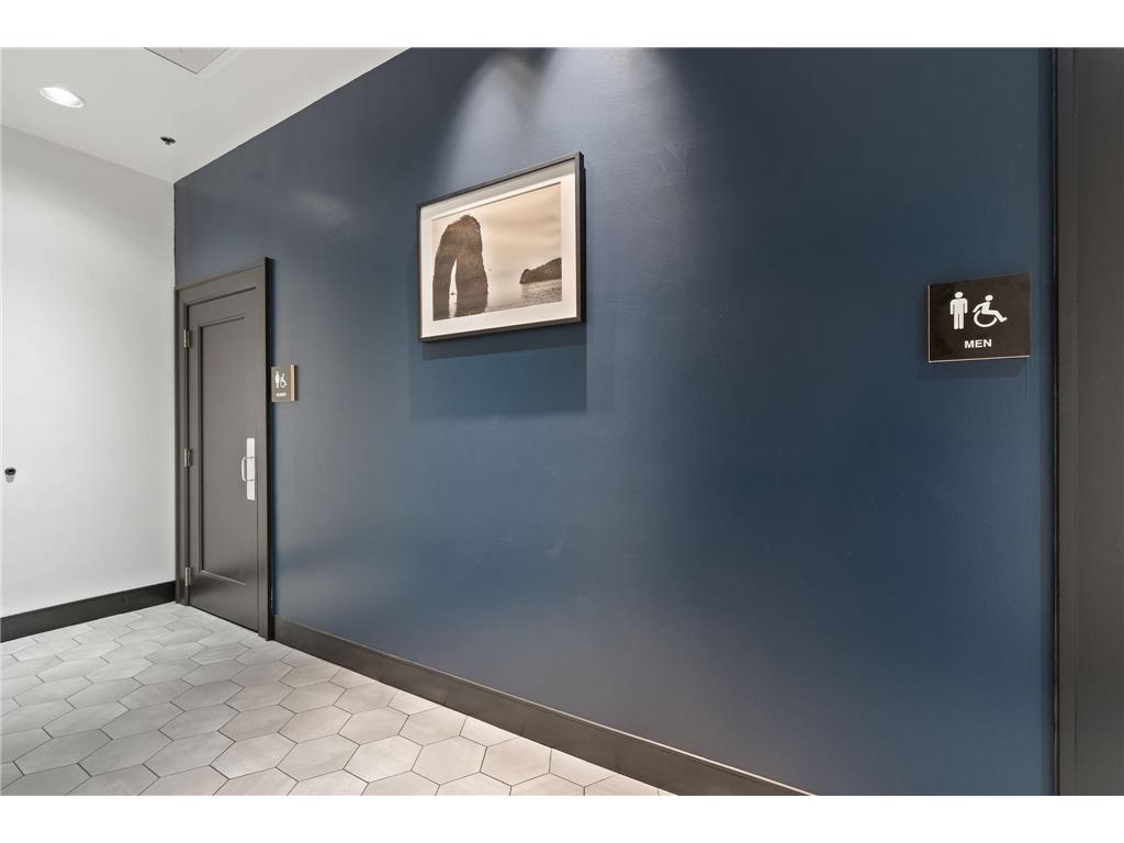 360 Saint Peter Street #4 Saint Paul MN 55102 6750777 image24