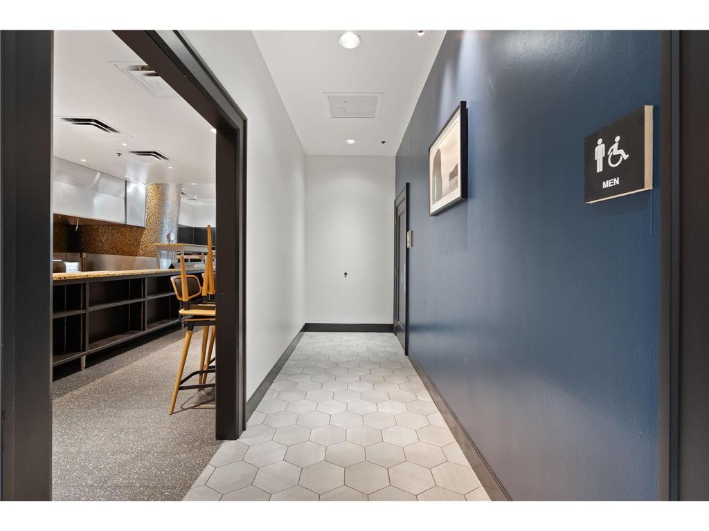 360 Saint Peter Street #4 Saint Paul MN 55102 6750777 image25