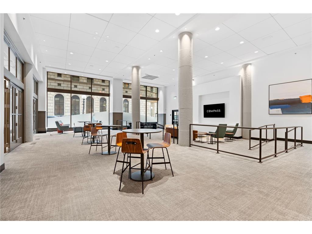 360 Saint Peter Street #4 Saint Paul MN 55102 6750777 image30