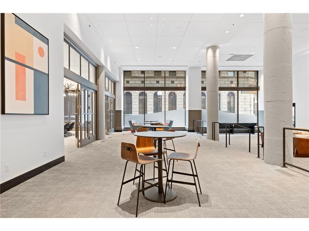 360 Saint Peter Street #4 Saint Paul MN 55102 6750777 image44