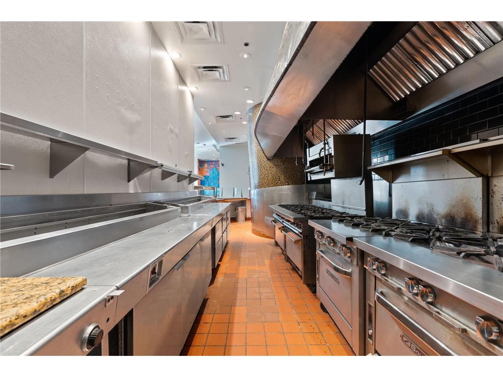 360 Saint Peter Street #4 Saint Paul MN 55102 6750777 image51