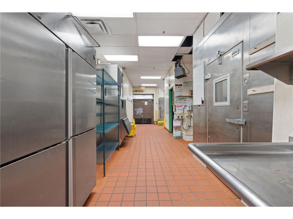 360 Saint Peter Street #4 Saint Paul MN 55102 6750777 image52