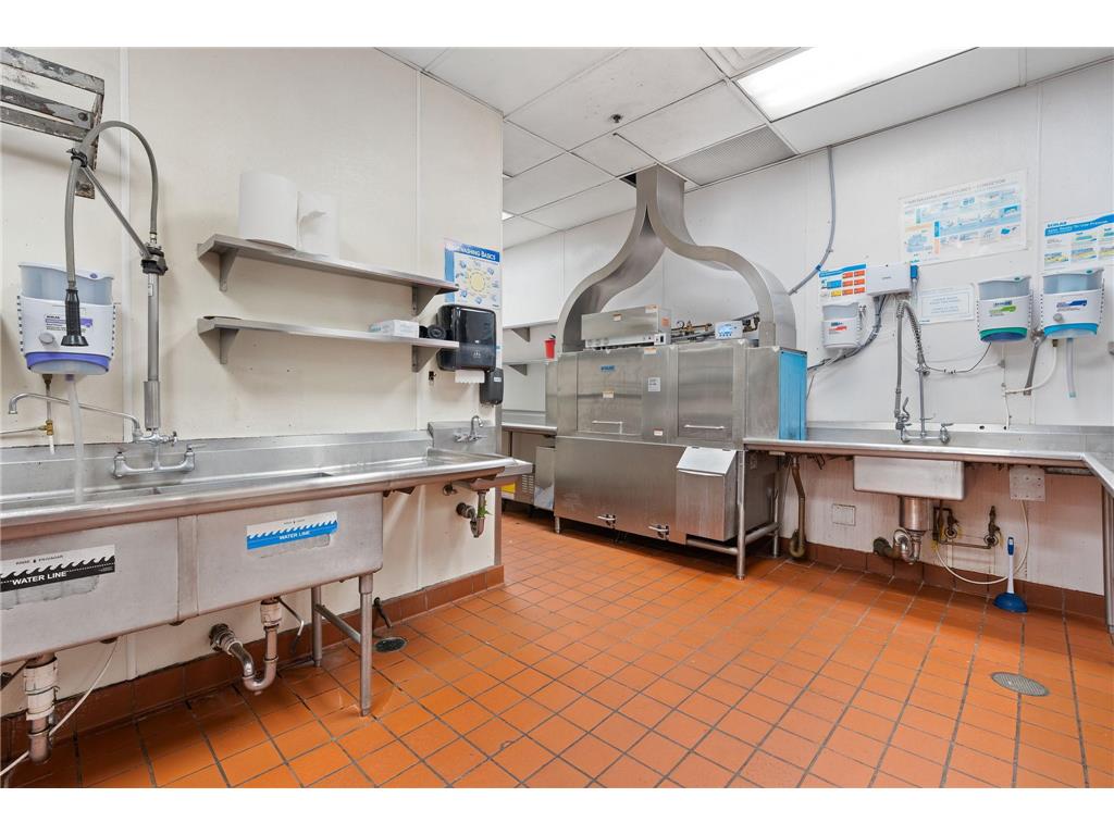 360 Saint Peter Street #4 Saint Paul MN 55102 6750777 image54