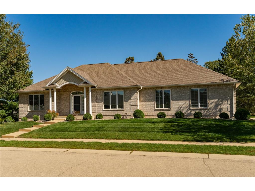 360 Wimbledon Hills Drive SW Rochester MN 55902 6795574 image1