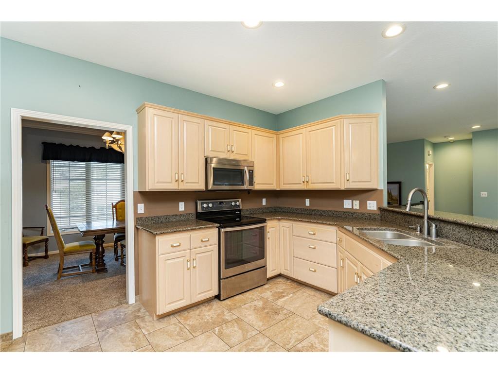 360 Wimbledon Hills Drive SW Rochester MN 55902 6795574 image14