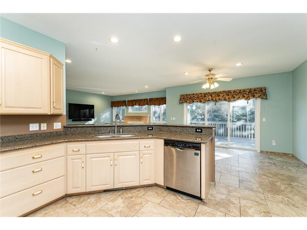 360 Wimbledon Hills Drive SW Rochester MN 55902 6795574 image16