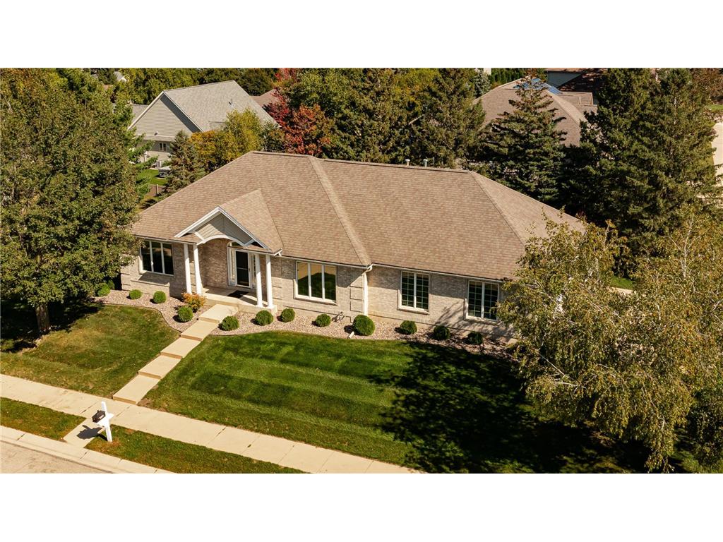 360 Wimbledon Hills Drive SW Rochester MN 55902 6795574 image2
