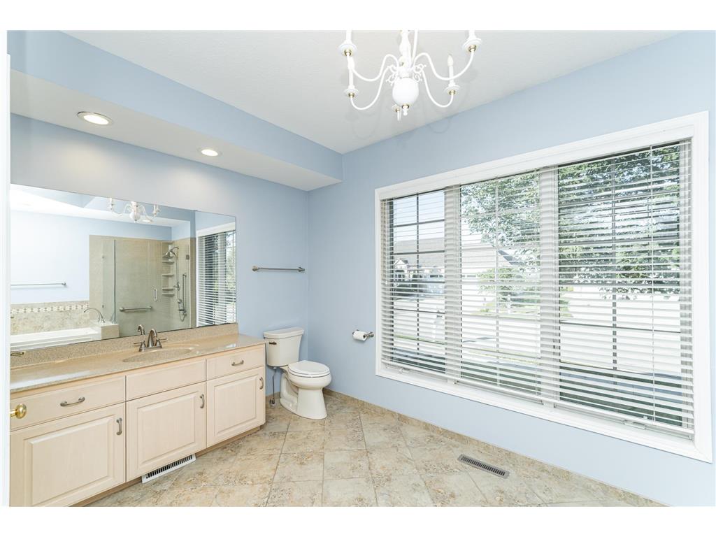 360 Wimbledon Hills Drive SW Rochester MN 55902 6795574 image22