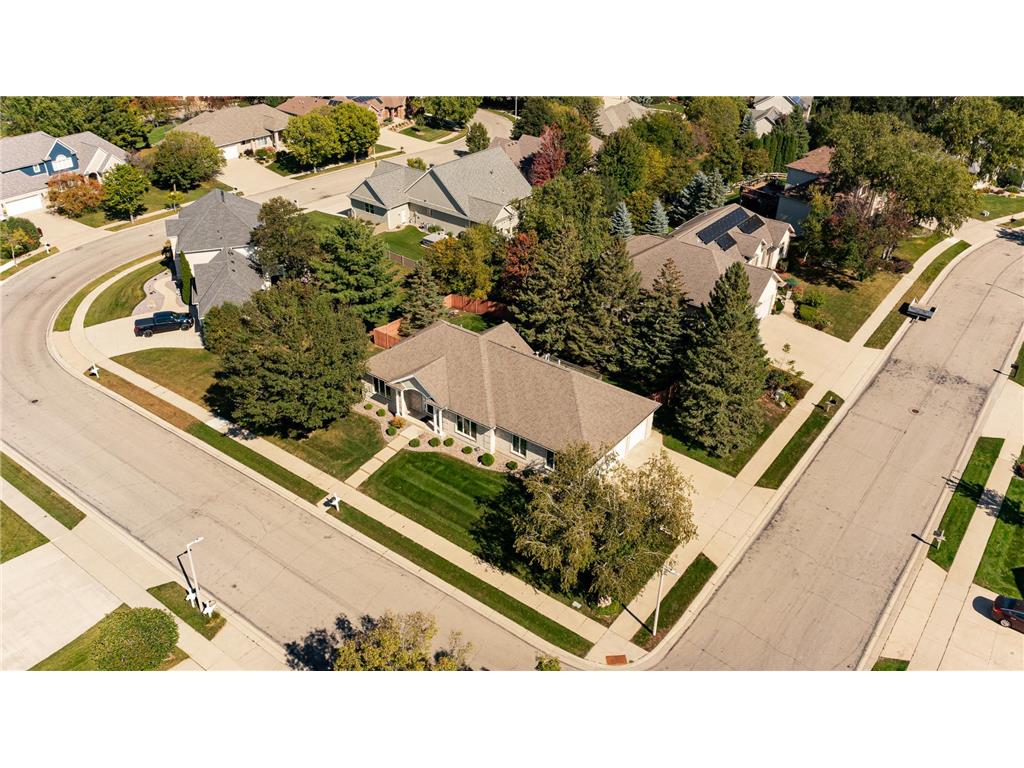 360 Wimbledon Hills Drive SW Rochester MN 55902 6795574 image3