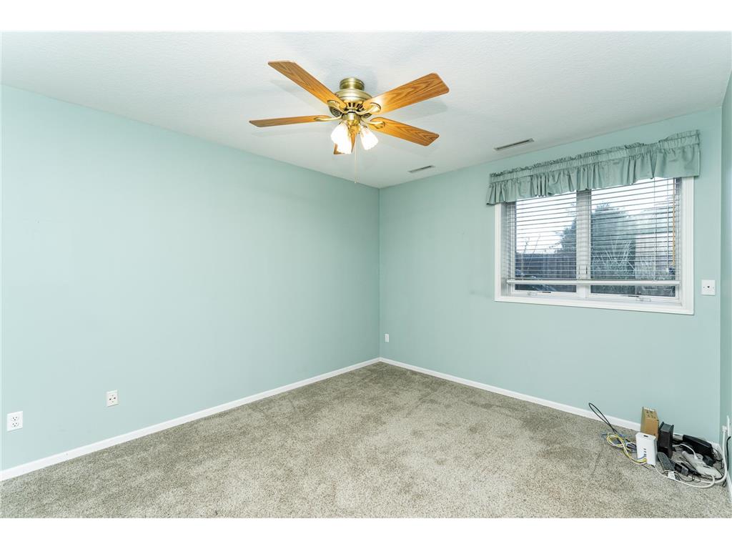 360 Wimbledon Hills Drive SW Rochester MN 55902 6795574 image32