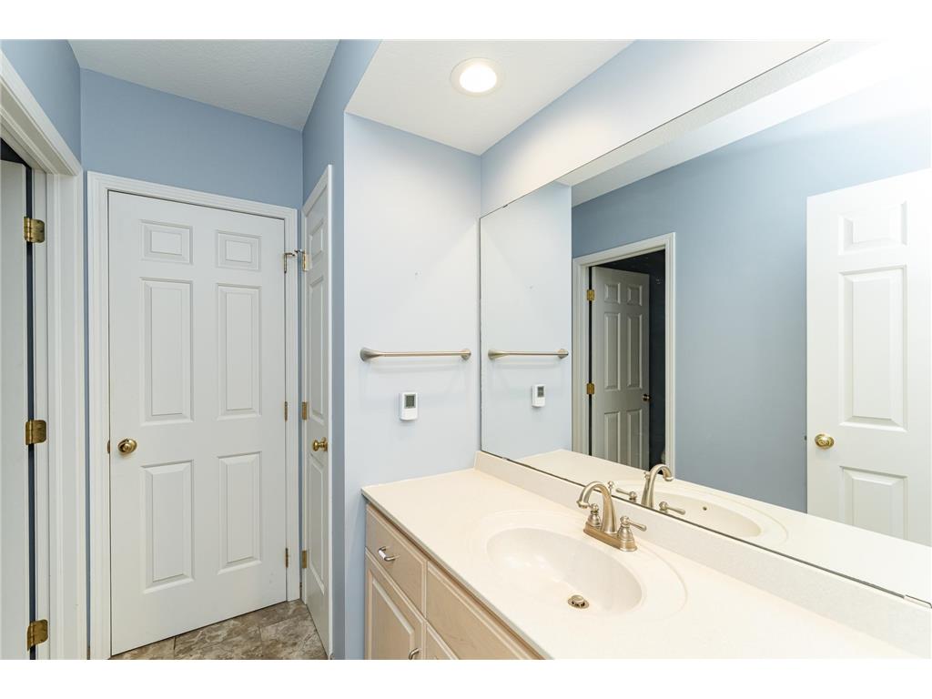 360 Wimbledon Hills Drive SW Rochester MN 55902 6795574 image34