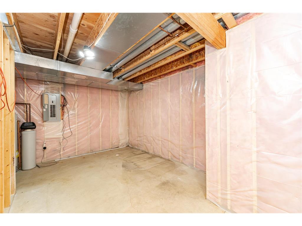 360 Wimbledon Hills Drive SW Rochester MN 55902 6795574 image35