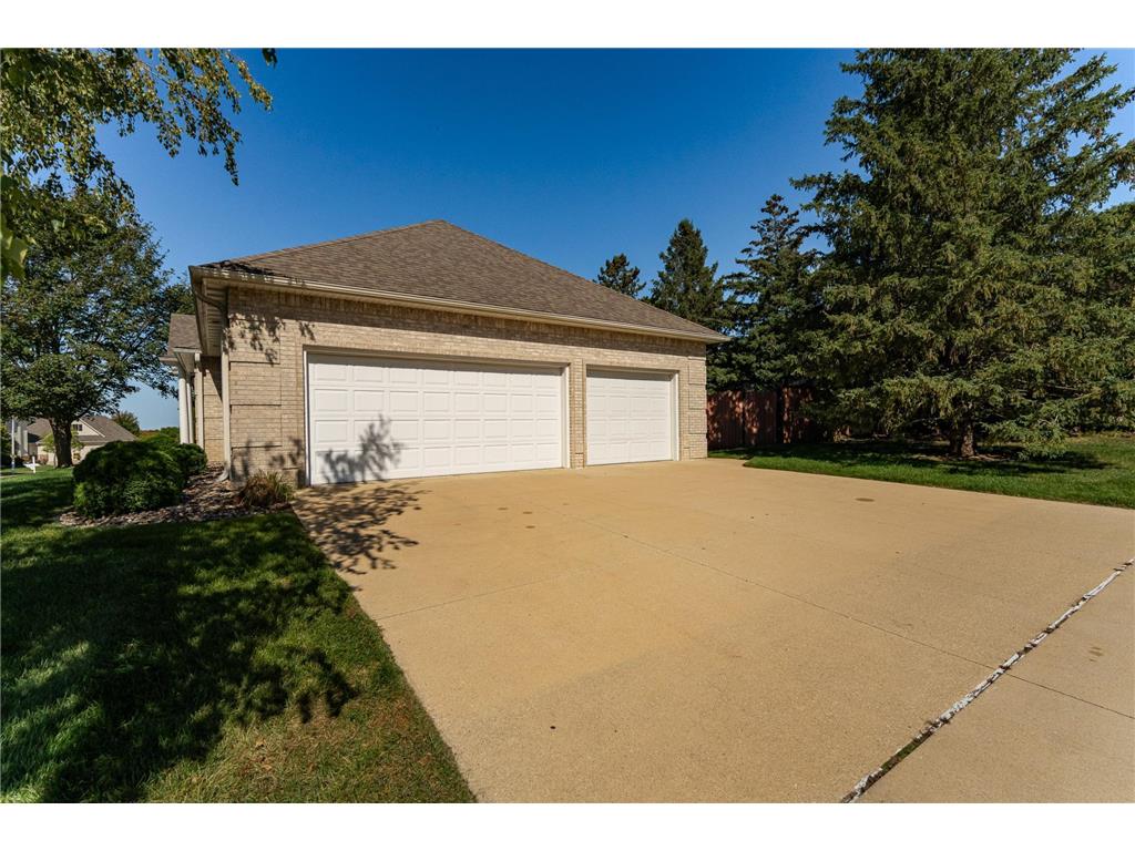 360 Wimbledon Hills Drive SW Rochester MN 55902 6795574 image37