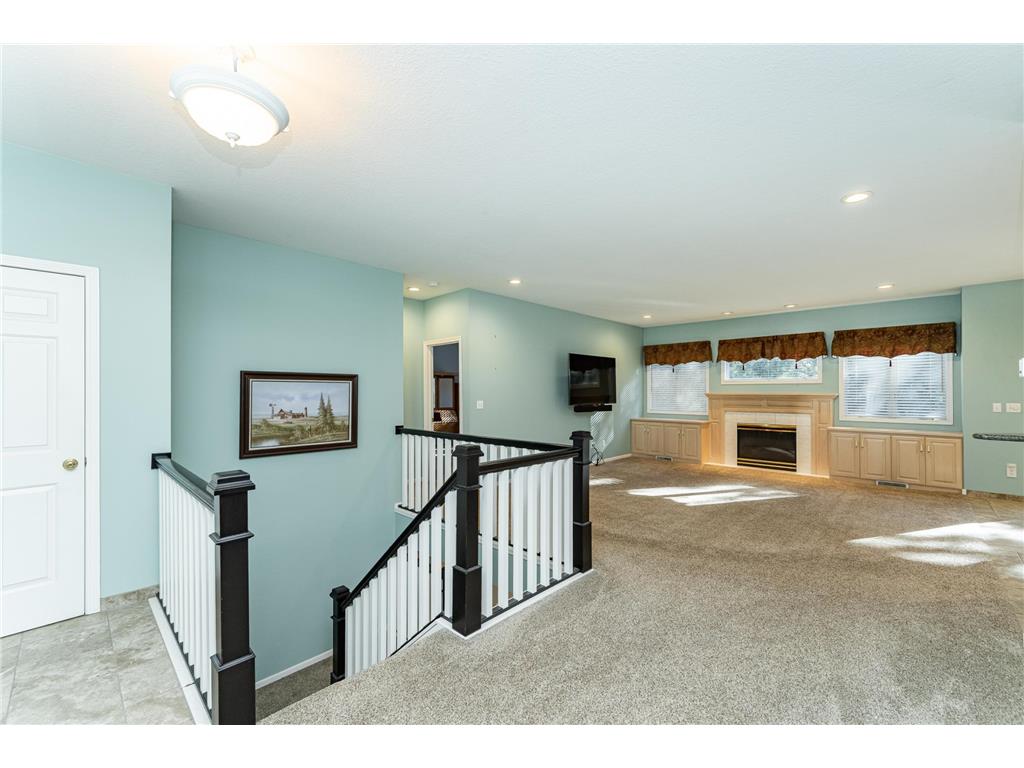 360 Wimbledon Hills Drive SW Rochester MN 55902 6795574 image8