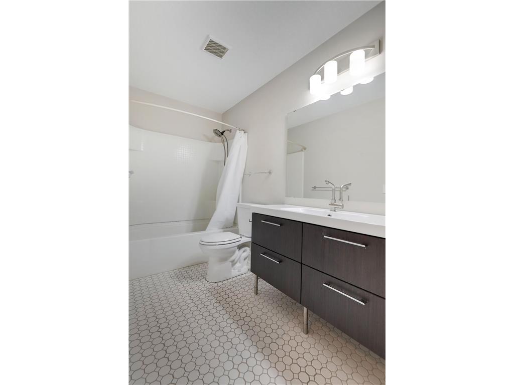 3600 10th Avenue S Minneapolis MN 55407 7041471 image42