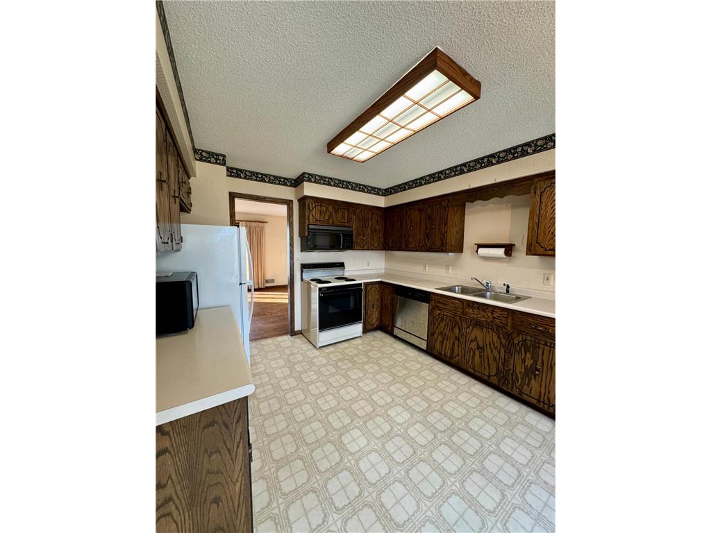 3601 125th Avenue NE Blaine MN 55449 6801438 image16