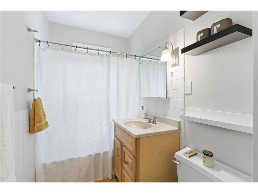 3603 Aldrich Avenue S #200 Minneapolis MN 55409 6823032 image19