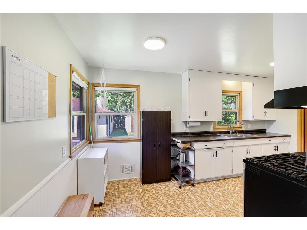 3609 Violet Avenue N Brooklyn Center MN 55429 7098216 image9