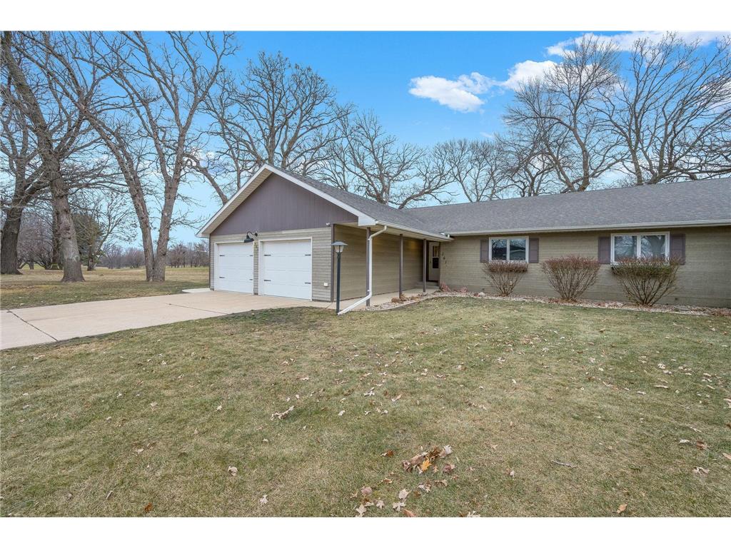 361 E Amber Lake Drive Fairmont MN 56031 6639283 image1