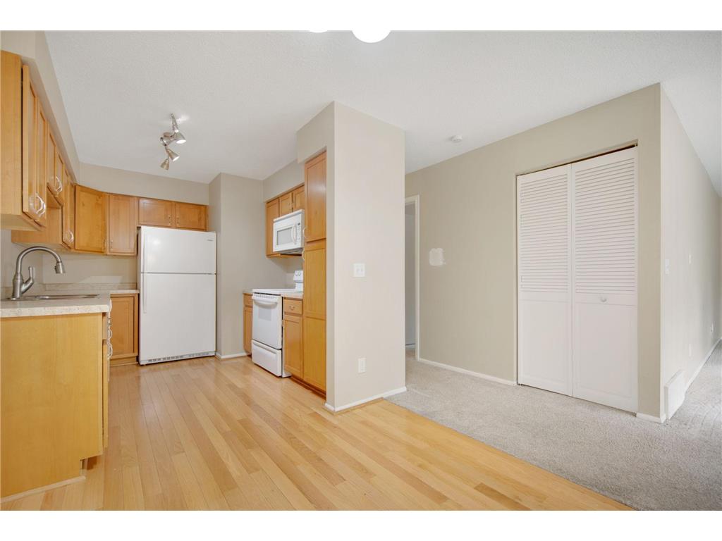 361 Elan Court Woodbury MN 55125 7091953 image10
