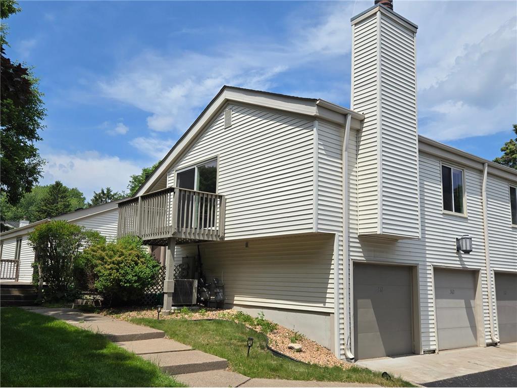 361 Elan Court Woodbury MN 55125 7091953 image2