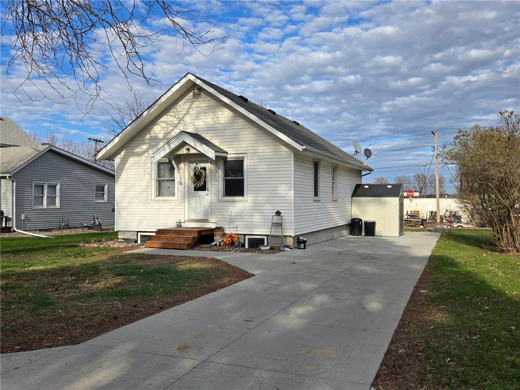 361 S Montgomery Avenue Le Center MN 56057 7054782 image2