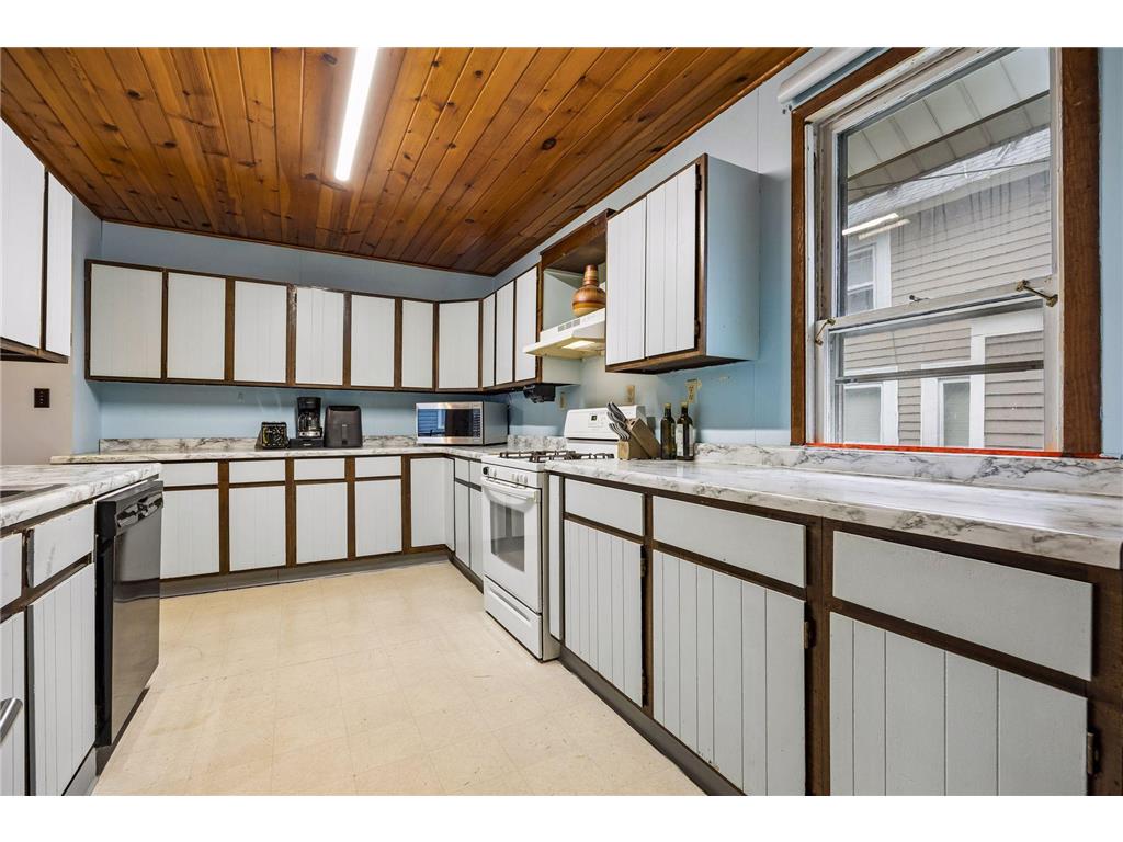 3610 Aldrich Avenue N Minneapolis MN 55412 7061900 image16